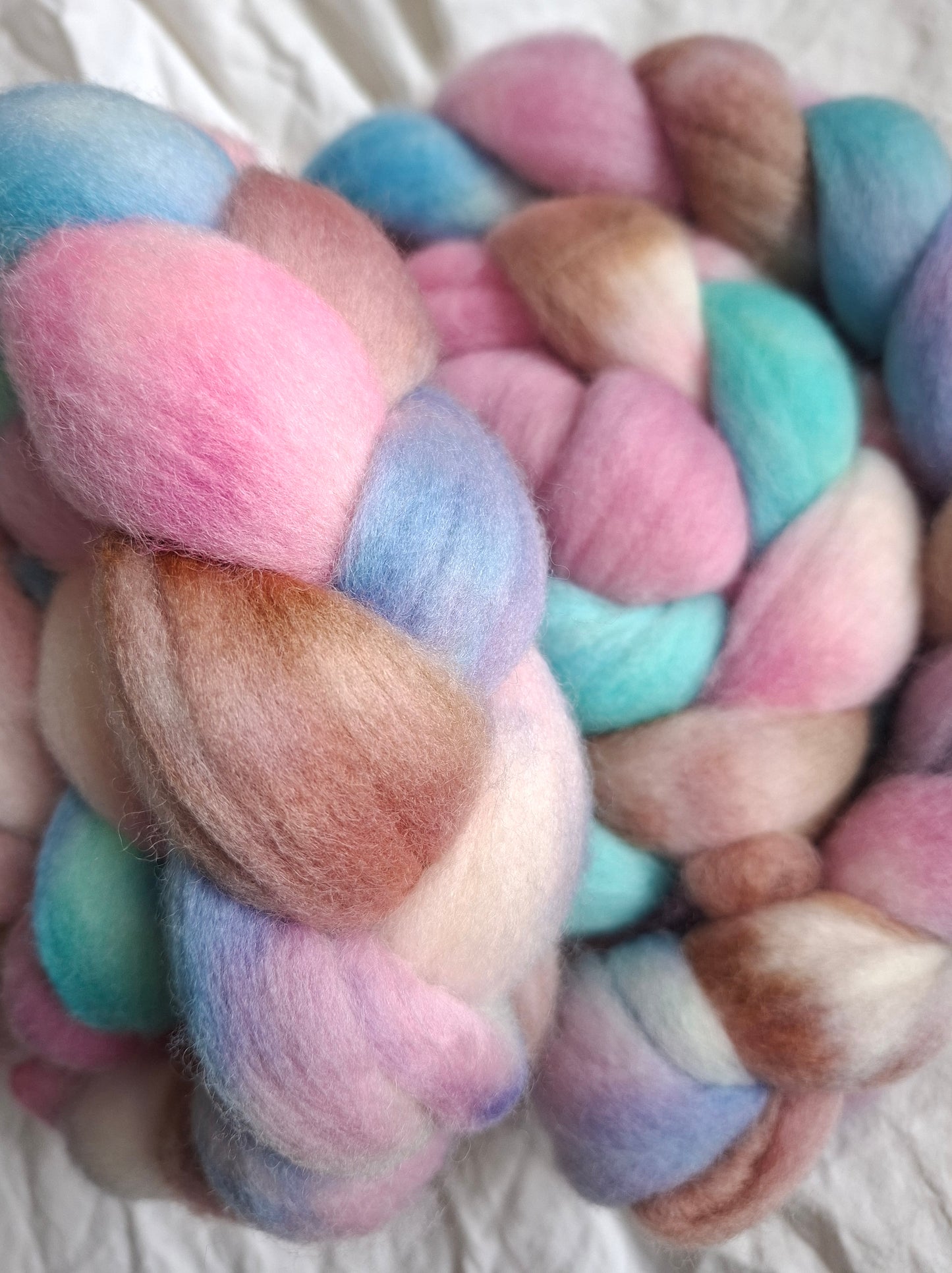 Birthday Cake - Punta Arenas combed top (nonsuperwash)