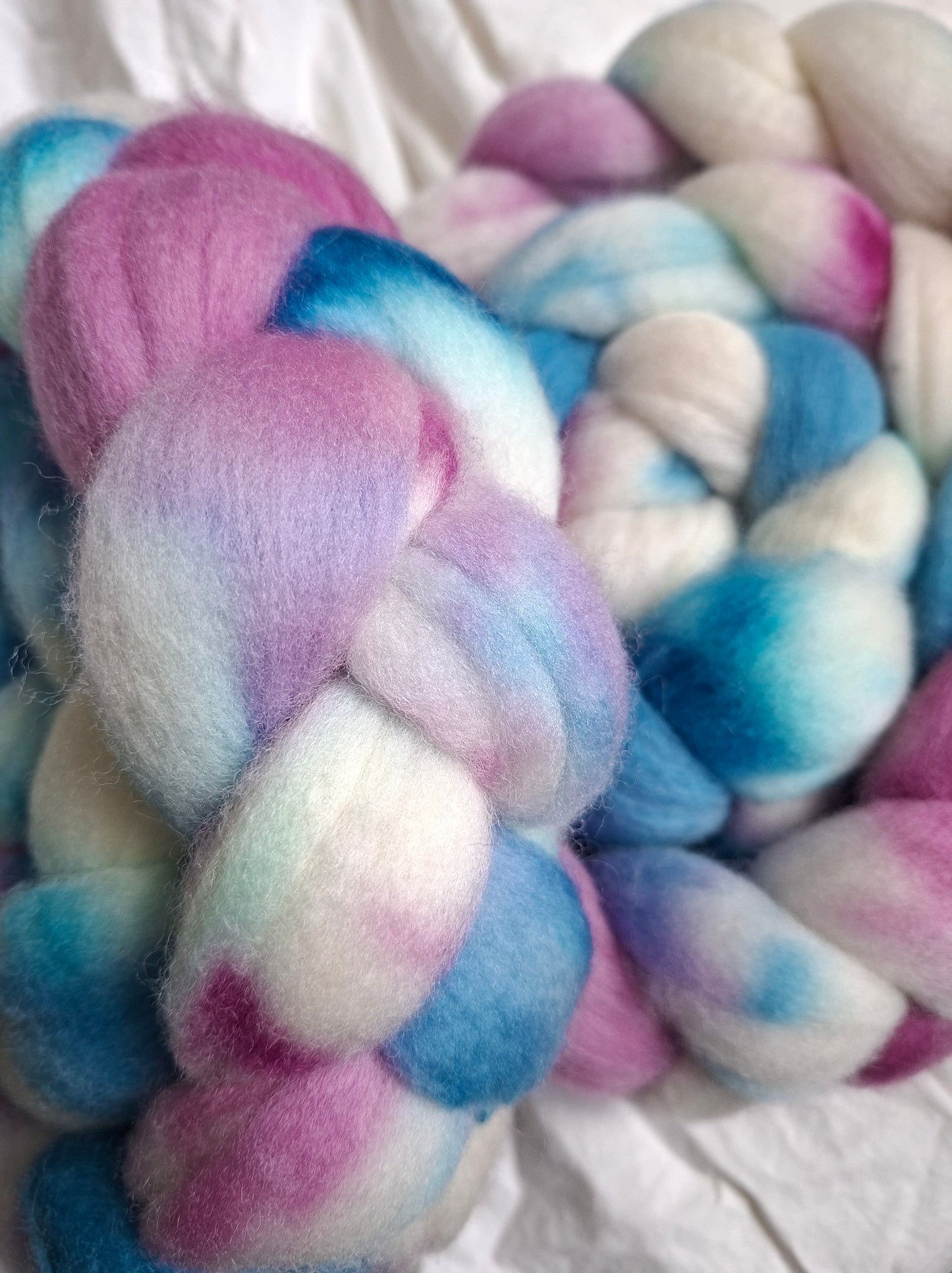 Pisces - Polwarth combed top (nonsuperwash)