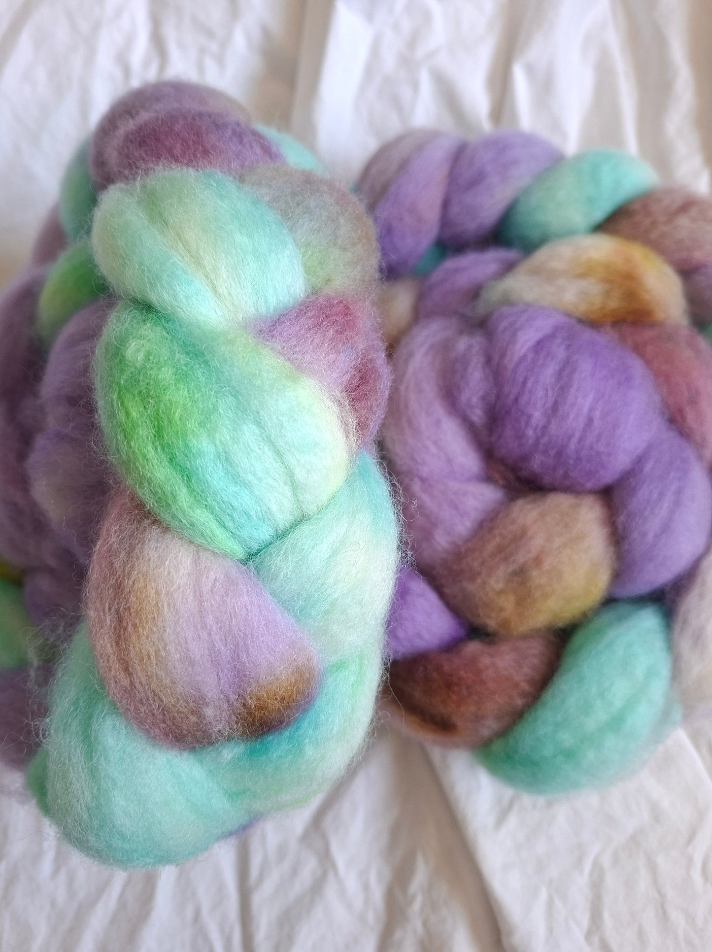 Aquarelle Lilac - BFL combed top (nonsuperwash)