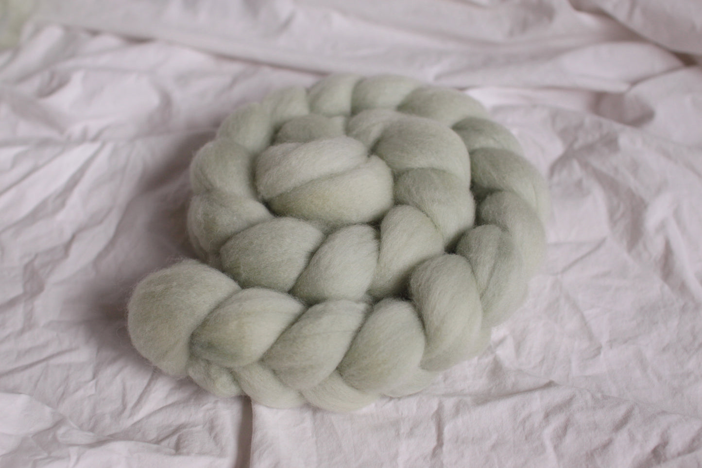 Dewgrass - Polwarth combed top (nonsuperwash)