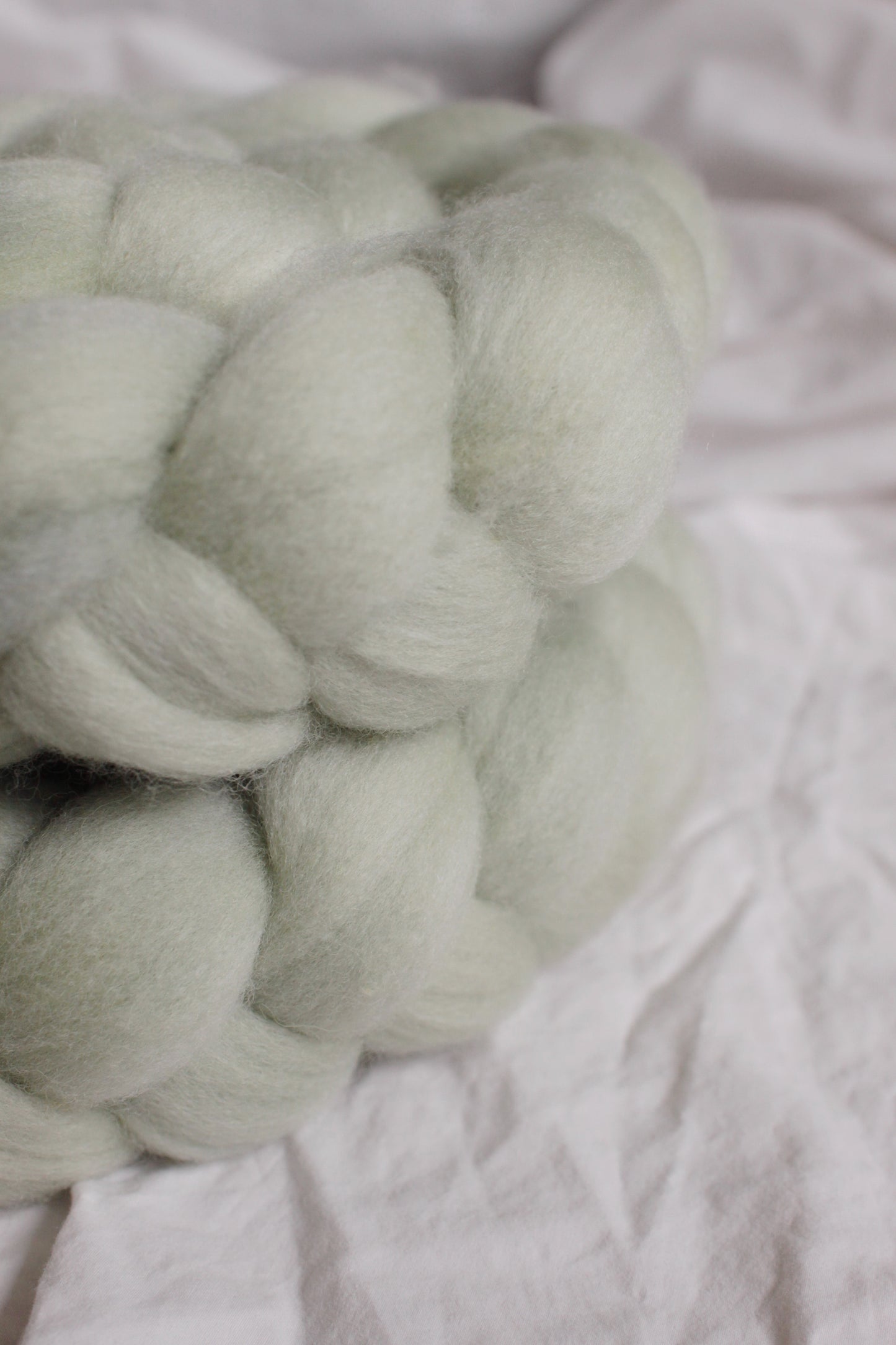 Dewgrass - Polwarth combed top (nonsuperwash)