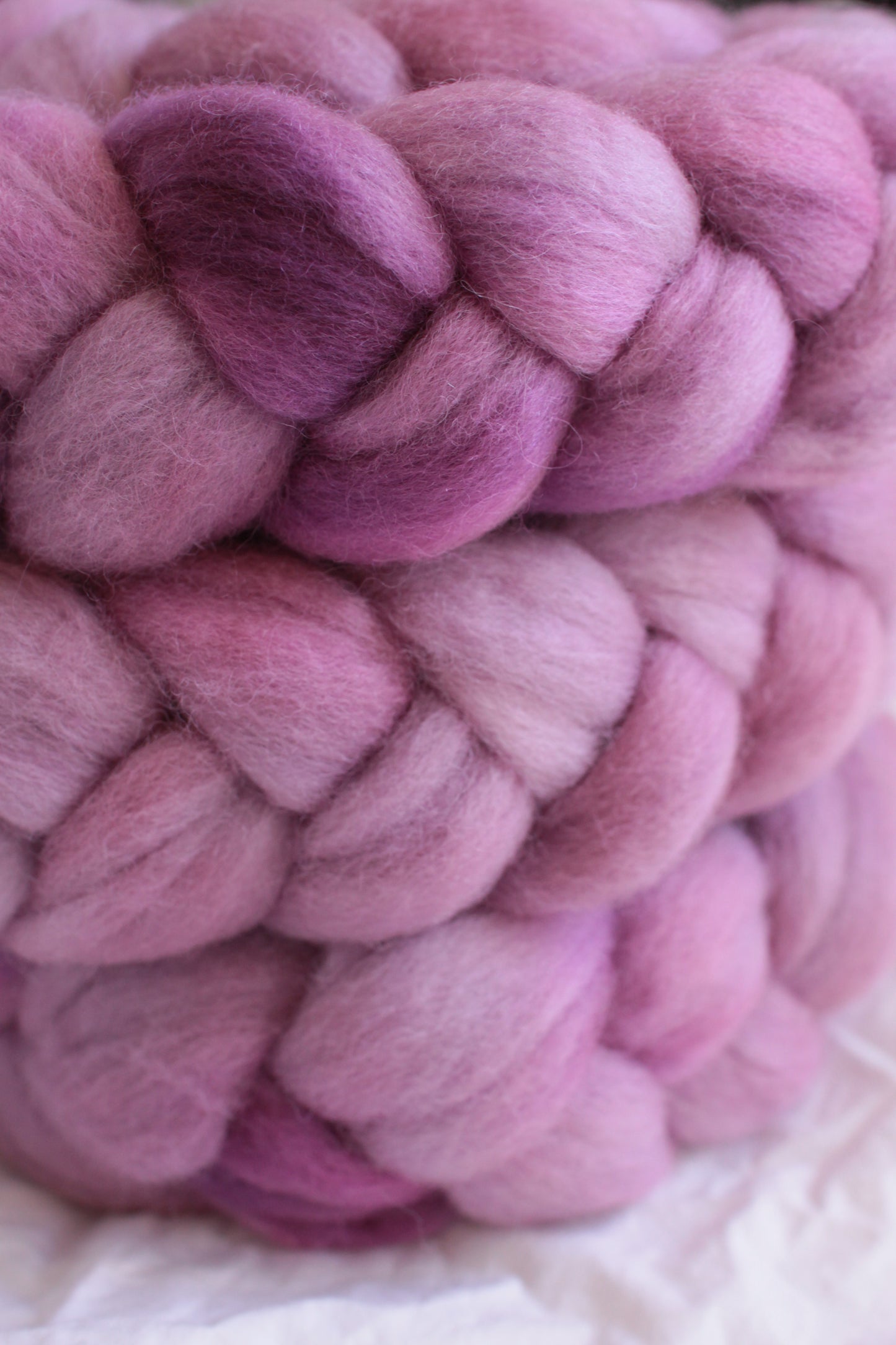Gladiola Violet - Kent Romney combed top (nonsuperwash)