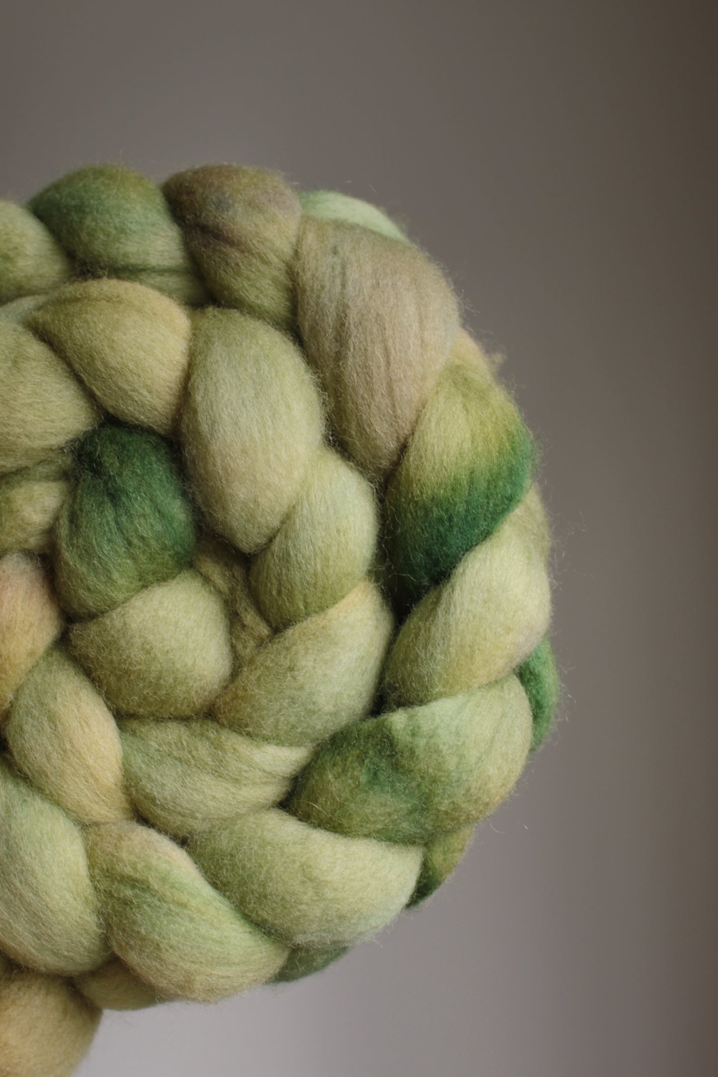 Artichoke - Cormo combed top (nonsuperwash)