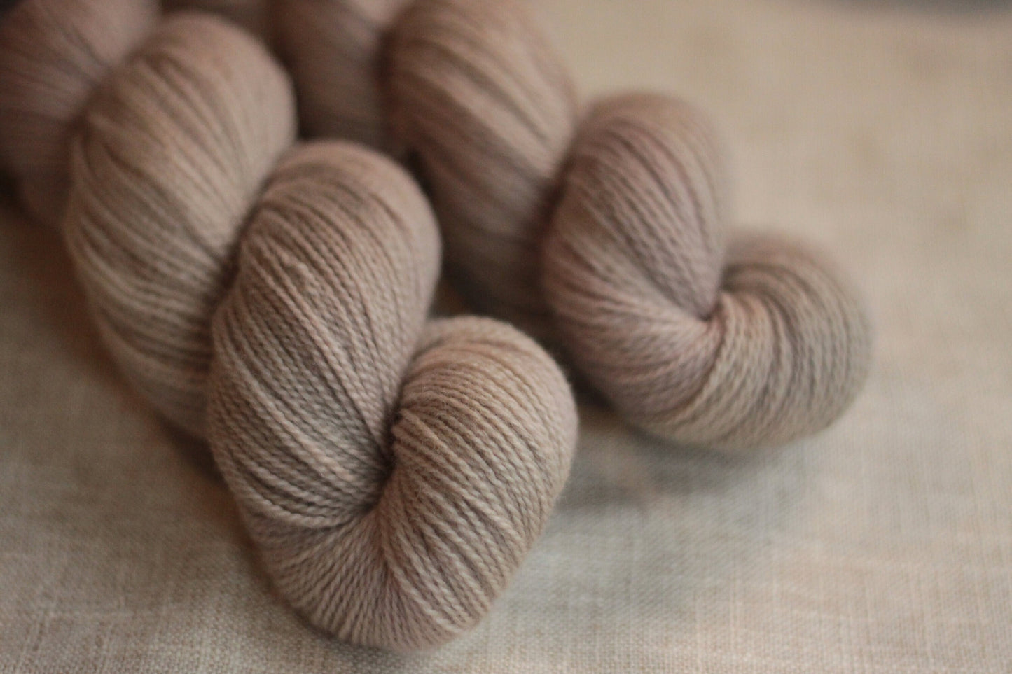 Soapstone - Natural BFL Fingering
