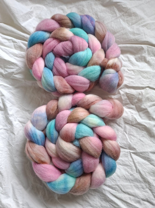 Birthday Cake - Punta Arenas combed top (nonsuperwash)