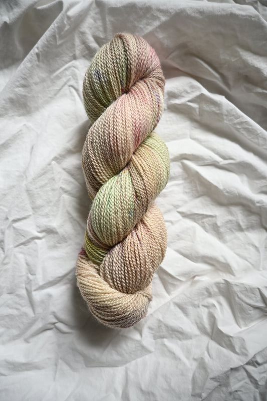 Flowerbed - Natural BFL Fingering