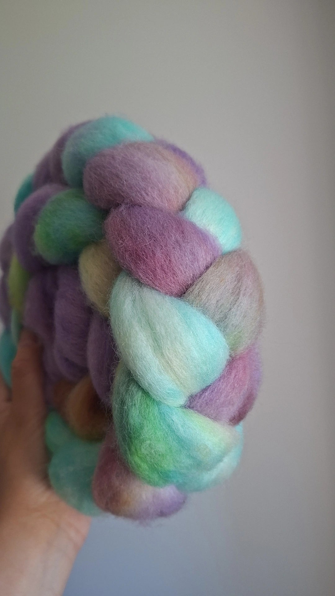 Aquarelle Lilac - BFL combed top (nonsuperwash)