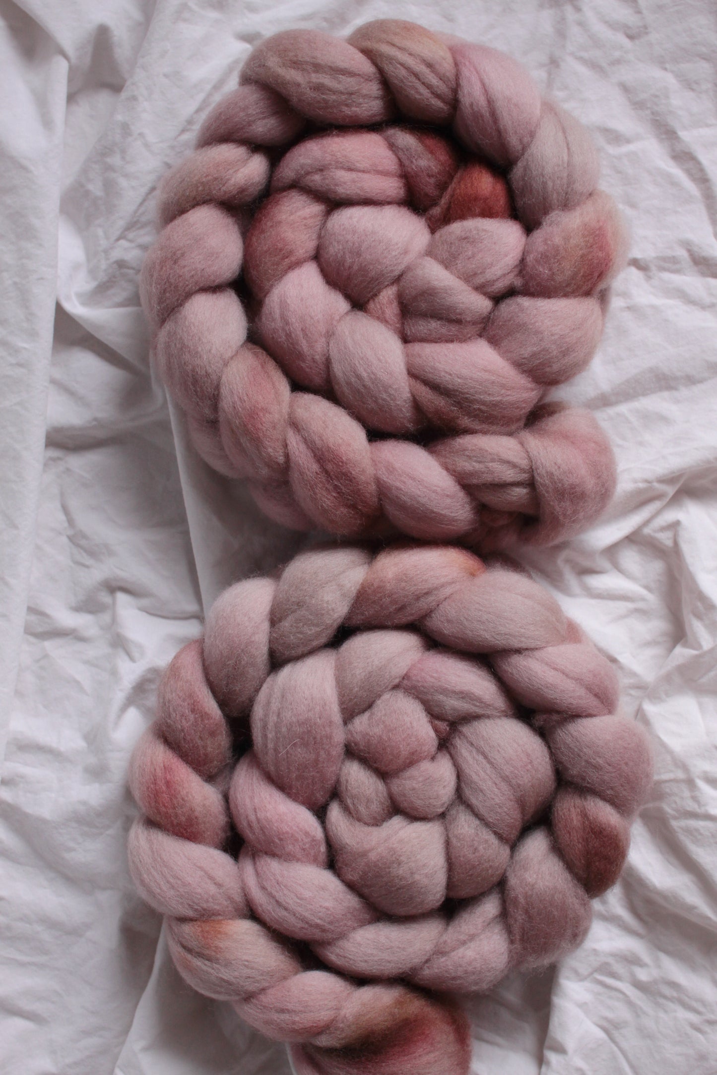 Mauve Memento - Polwarth combed top (nonsuperwash)