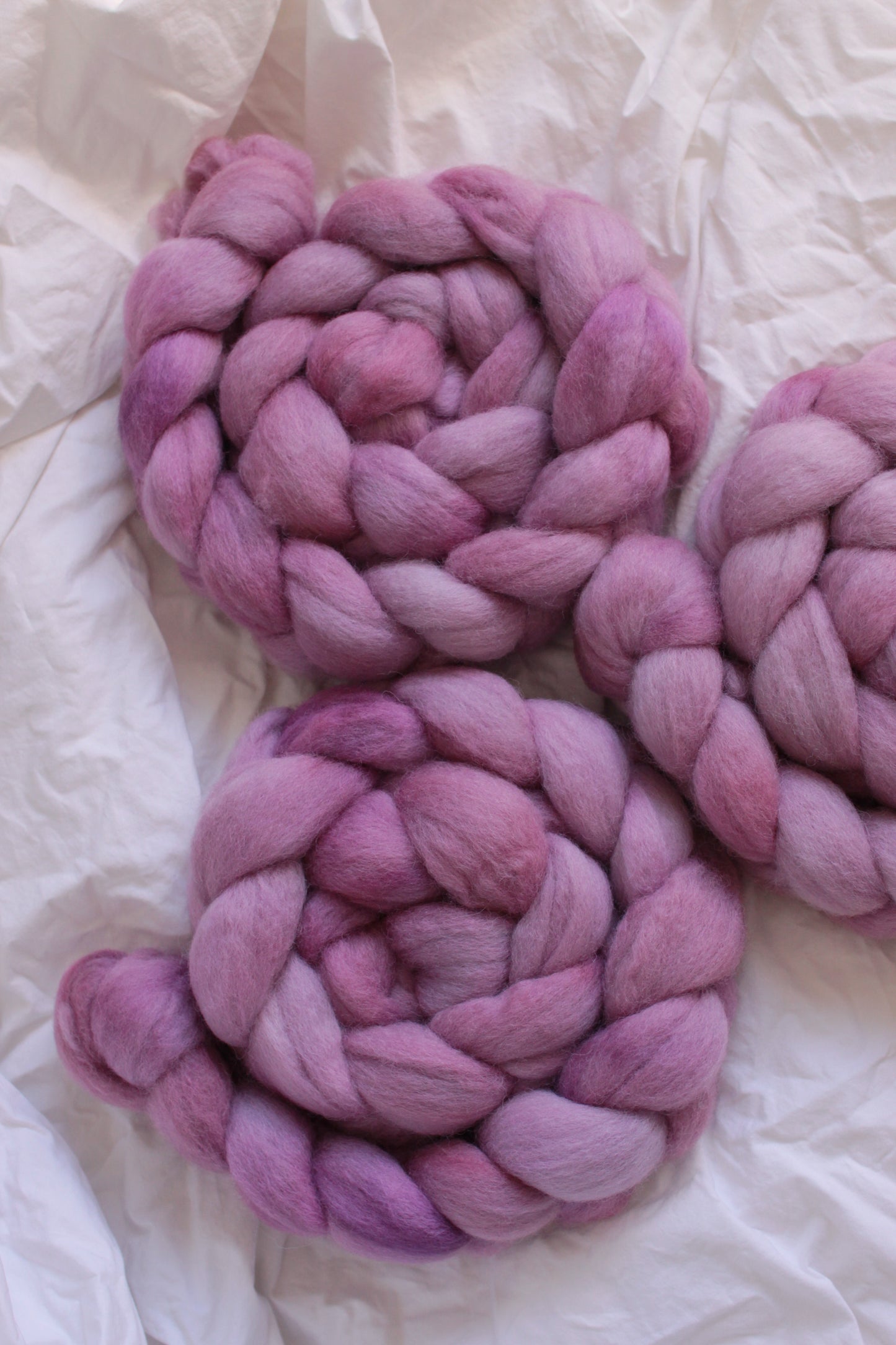 Gladiola Violet - Kent Romney combed top (nonsuperwash)