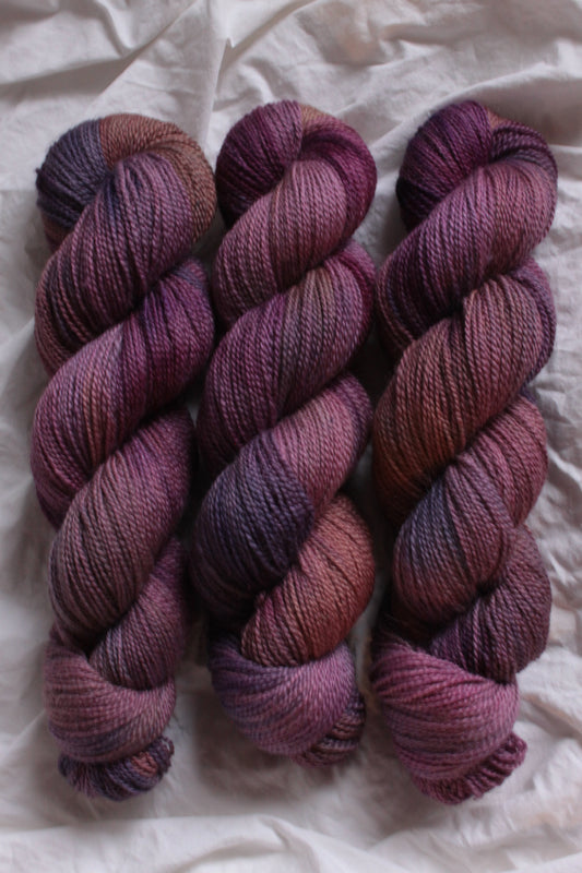 Blaze in the Dark - Natural BFL Fingering