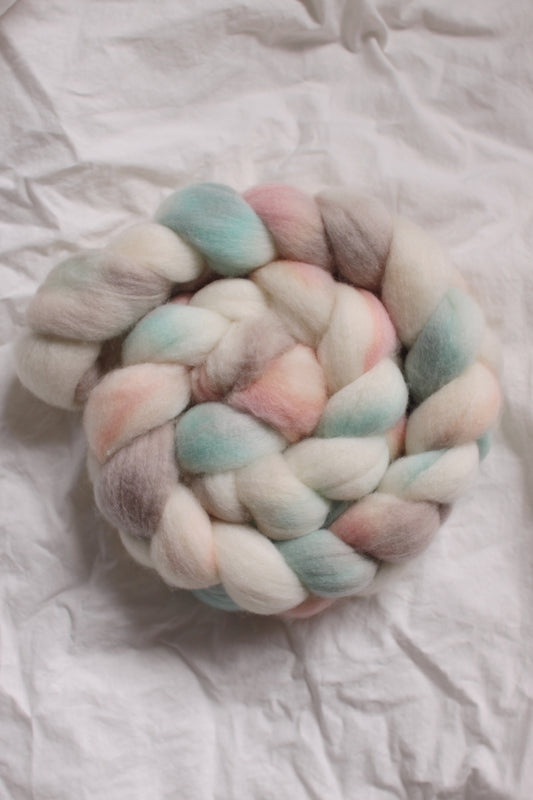 Bunny Tail - Polwarth combed top (nonsuperwash)
